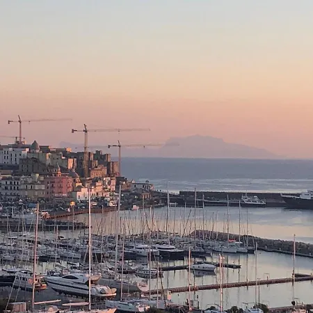 Lovely Marta Apartment Pozzuoli